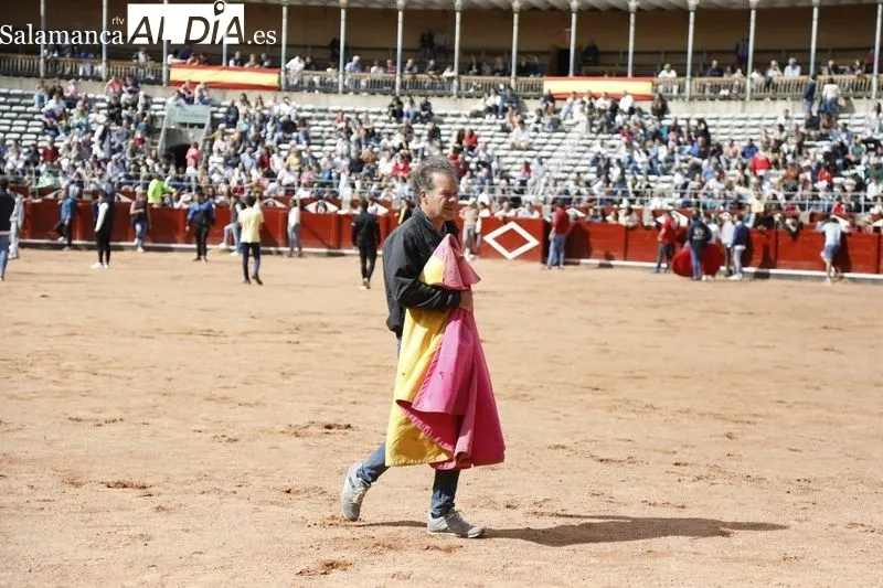 Vaquillas y sorteo de los toros del festejo de esta tarde. Fotos: Pablo Angular