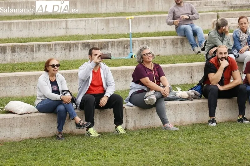 Teatro al aire libre para público infantil en el parque Elio Antonio de Nebrija. Fotos: David Sañudo