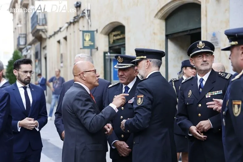 Foto 3 - La Polic&iacute;a Nacional resuelve los Premios Fundaci&oacute;n Polic&iacute;a Espa&ntilde;ola 2023 en el Teatro Liceo