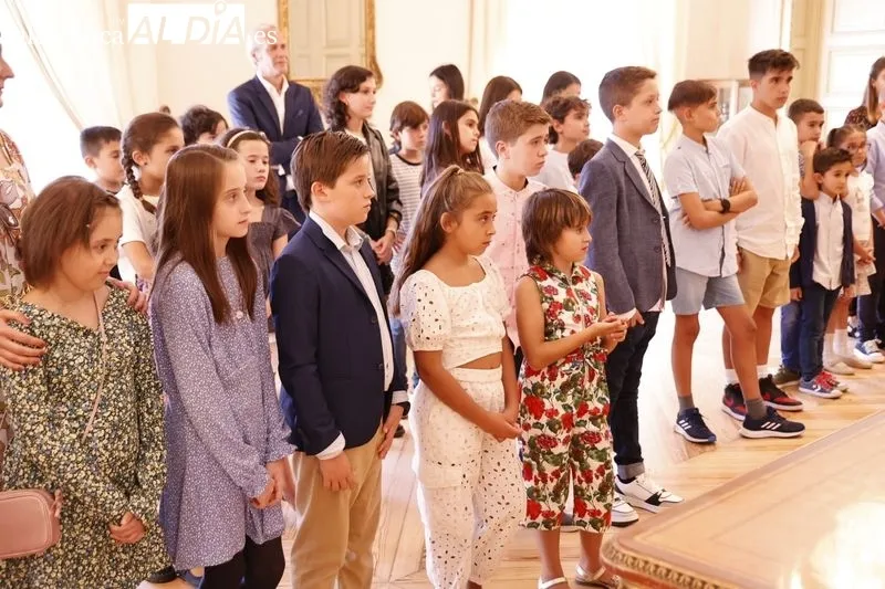 Foto 12 - Recepci&oacute;n en el Ayuntamiento a los ni&ntilde;os del Aula Hospitalaria de Salamanca