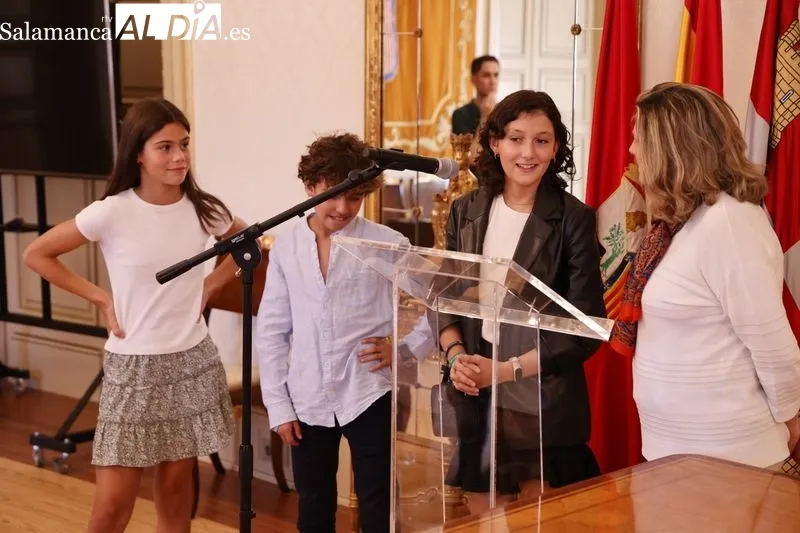 Foto 17 - Recepci&oacute;n en el Ayuntamiento a los ni&ntilde;os del Aula Hospitalaria de Salamanca