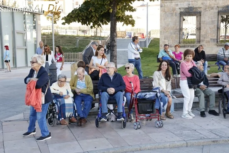 Foto 8 - El Ayuntamiento y vecinos de Garrido, Salesas, Labradores y Ciudad Jard&iacute;n celebran la Feria Municipal de las Asociaciones