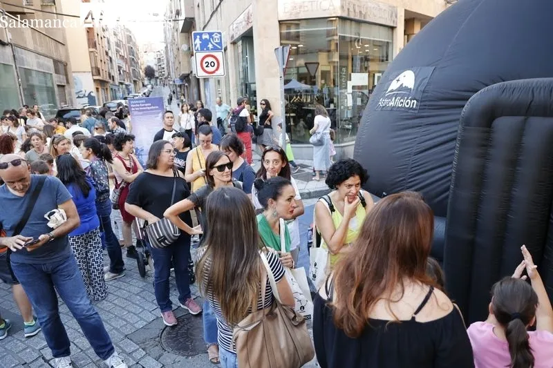 Foto 4 - La Noche europea de los investigadores, un &eacute;xito en la Plaza del Oeste