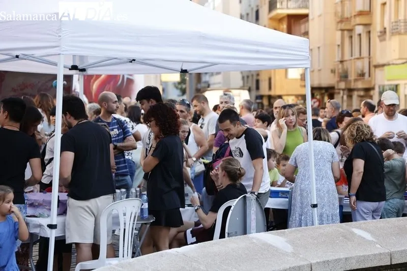 Foto 6 - La Noche europea de los investigadores, un &eacute;xito en la Plaza del Oeste