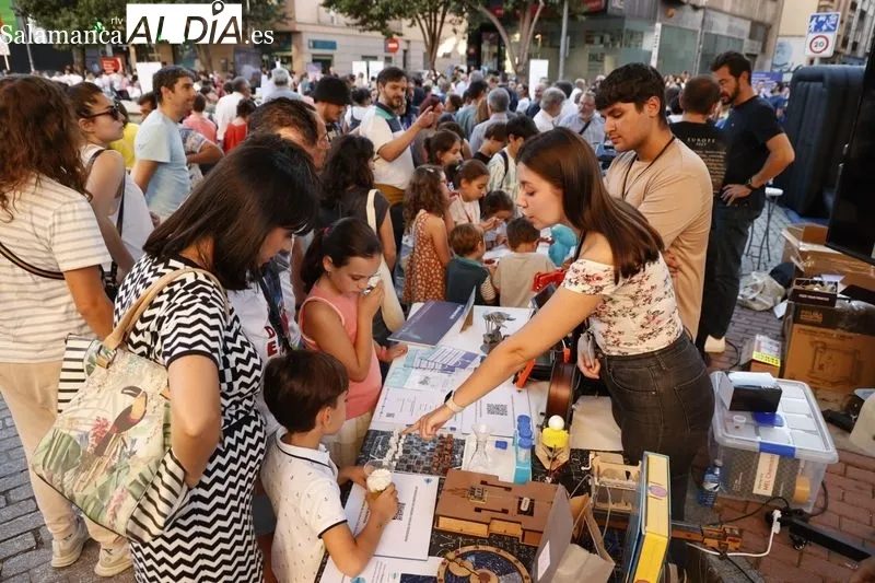 Foto 9 - La Noche europea de los investigadores, un &eacute;xito en la Plaza del Oeste