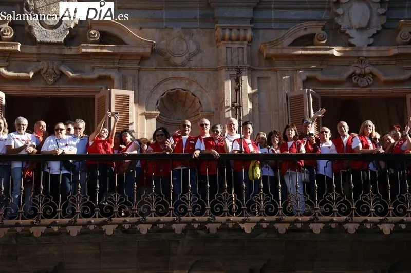 Recepción en el Ayuntamiento a personas voluntarias que participan en el 150 aniversario de Cruz Roja. Fotos: David Sañudo
