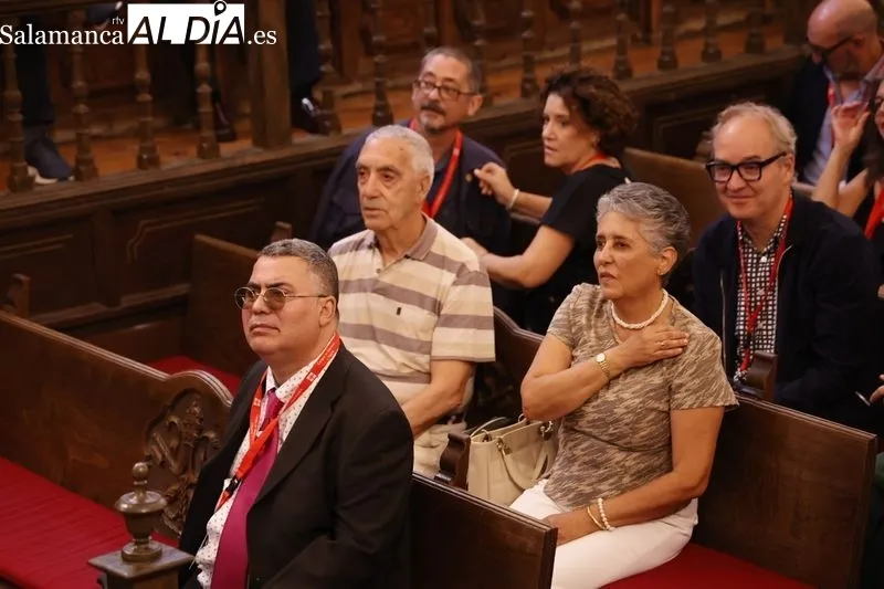 El Aula Magna de la UPSA ha acogido la celebración del 30 aniversario de la primera promoción de Periodismo. Fotos: David Sañudo