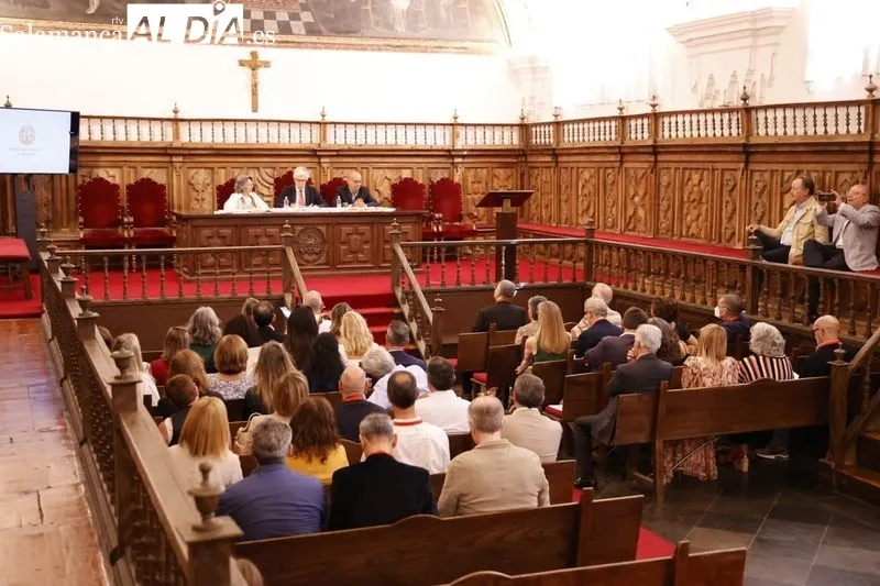El Aula Magna de la UPSA ha acogido la celebración del 30 aniversario de la primera promoción de Periodismo. Fotos: David Sañudo