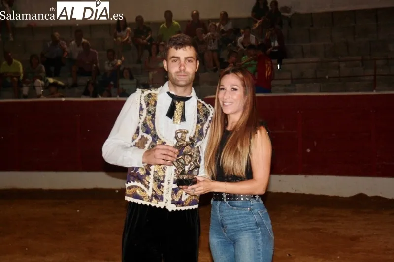 La Plaza de toros La Vega de Villoria celebraba el Concurso de Recortes Goyesco