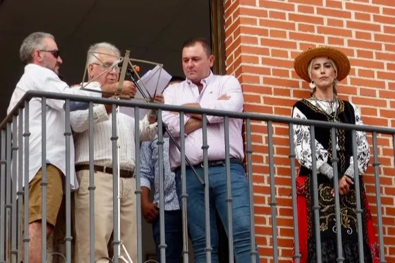 Villoria celebraba el pregón festivo y la ofrenda floral a la patrona