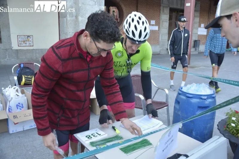 La Plaza de España acogía la IX Quedada BTT Ciudad de Peñaranda