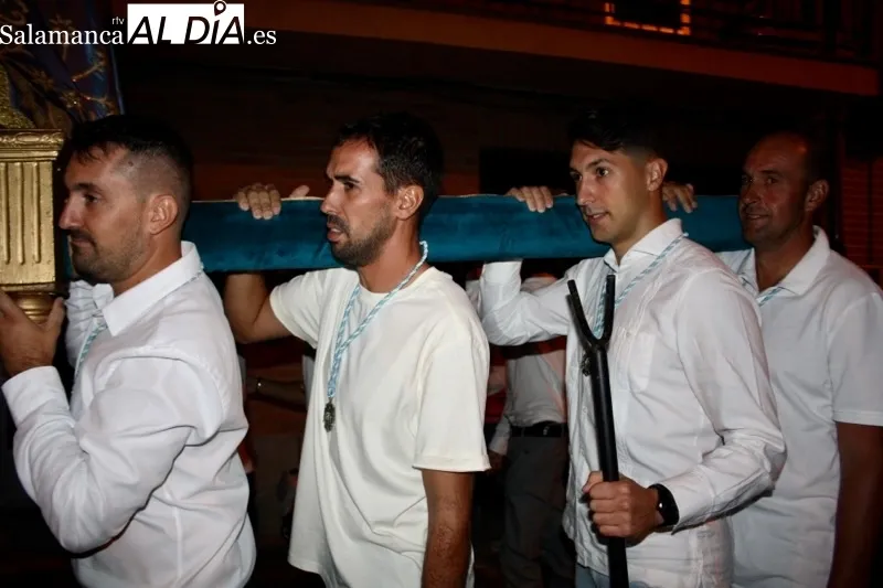 Nuestra Señora de la Piedad volvía a procesionar este viernes en su fiesta anual