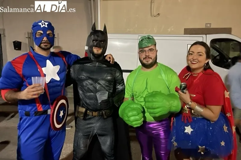 Foto 3 - Color, alegr&iacute;a y diversi&oacute;n llenan las calles de Villoria para dar la bienvenida a sus fiestas