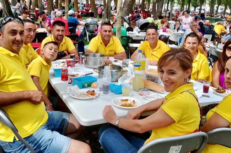 Villoria celebraba una multitudinaria paellada