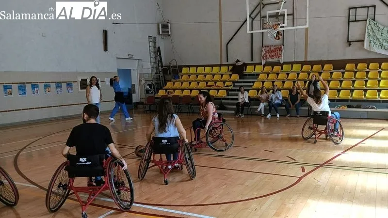 Los alumnos conocieron los centros CREA de Alzheimer y CRMF de Salamanca