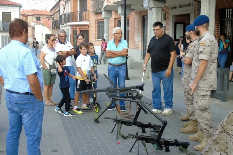 La Guardia Real visitaba Macotera