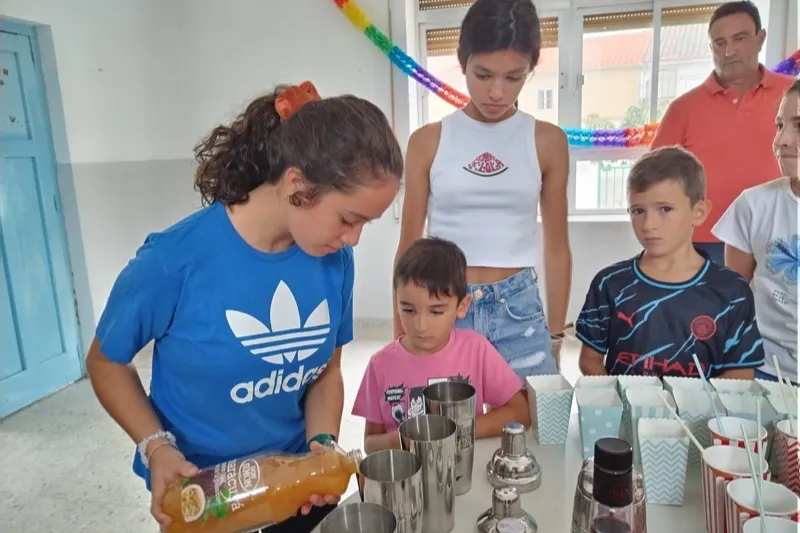 Teo Marcos llevaba a cabo una sesión de cocteles en Tordillos