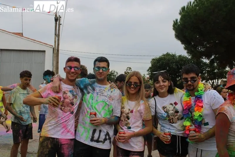 Foto 9 - Los navale&ntilde;os siguen disfrutando de sus fiestas con el chupinazo&nbsp;