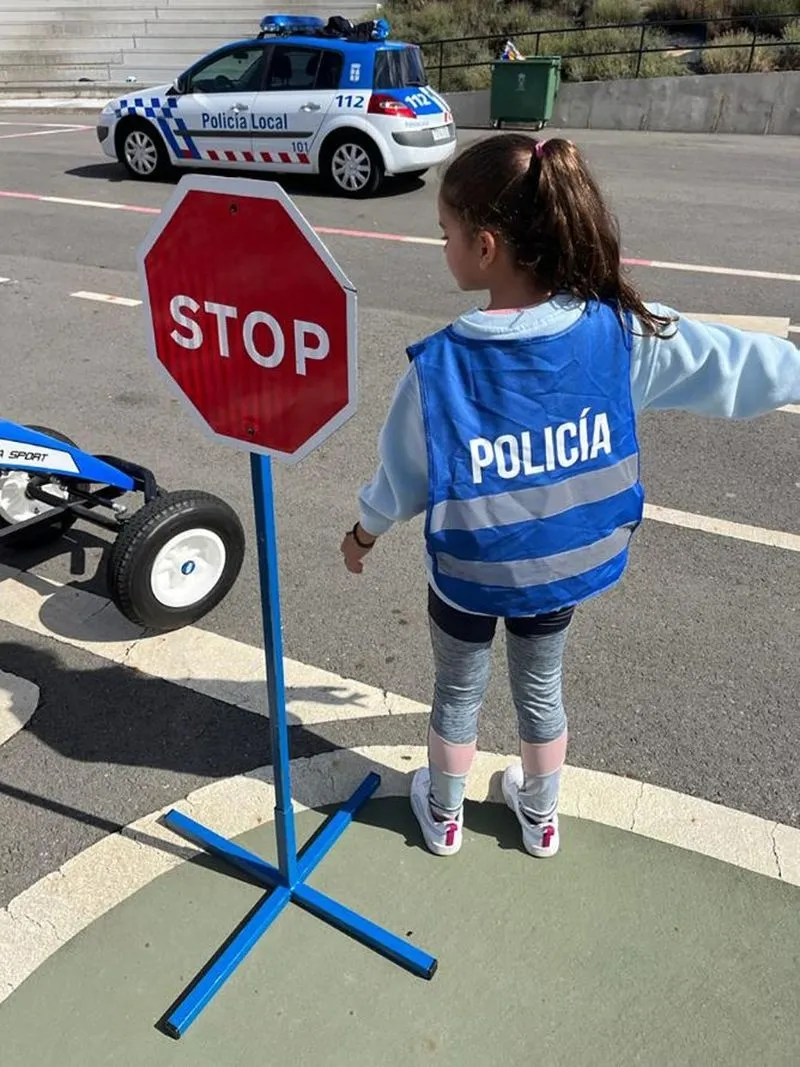 Foto 2 - Los escolares de Carbajosa disfrutan y aprenden con las sesiones de educaci&oacute;n vial