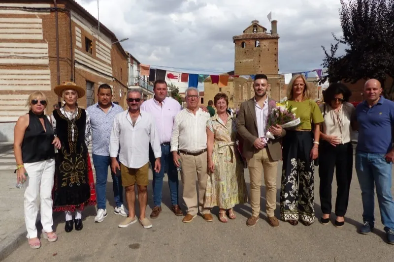 Villoria celebraba el pregón festivo y la ofrenda floral a la patrona