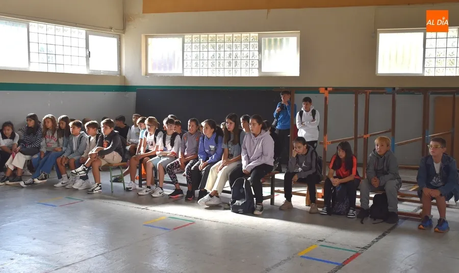 Foto 7 - C&aacute;lida acogida a los alumnos de 1&ordm; de la ESO en el IES Tierra con juegos y un almuerzo saludable