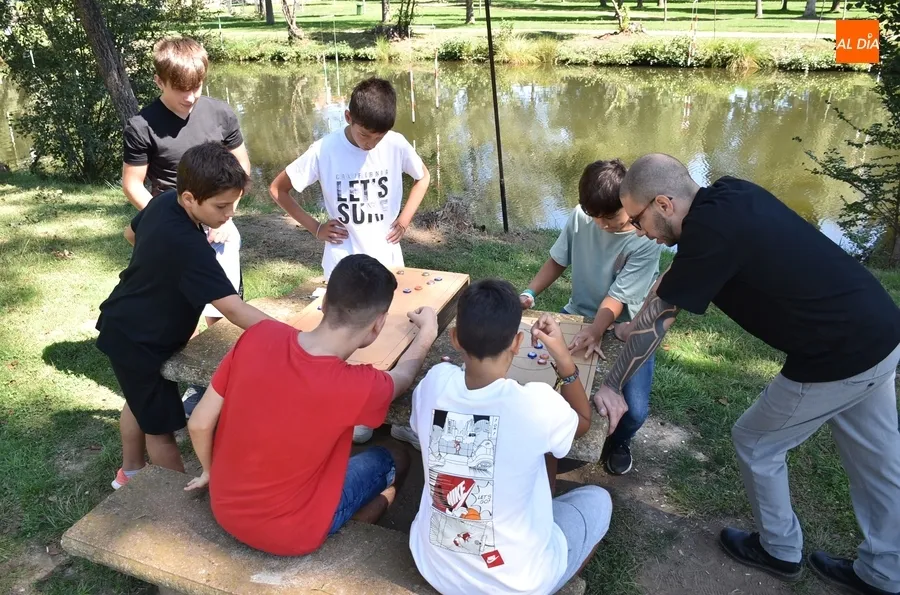 Foto 4 - El Pic&oacute;n recibe a los alumnos de Secundaria de Misioneras-Santa Teresa en su vuelta a clase