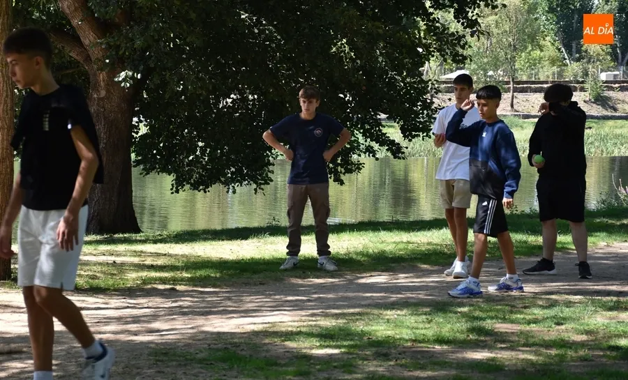 Foto 11 - El Pic&oacute;n recibe a los alumnos de Secundaria de Misioneras-Santa Teresa en su vuelta a clase
