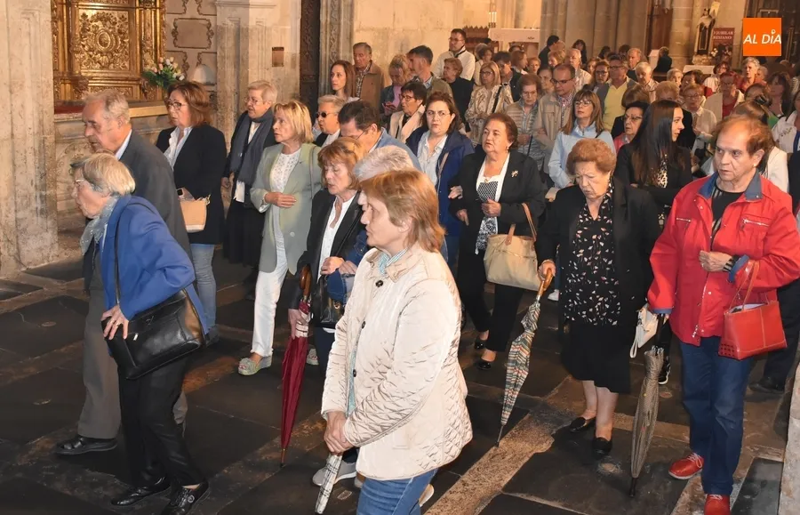 Foto 11 - Crece la asistencia a la conmemoraci&oacute;n de los Dolores de la Virgen en la Catedral