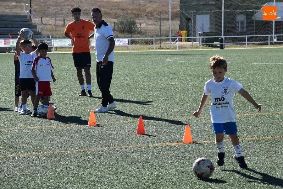Foto 5 - La Escuela del Ciudad Rodrigo CF abre la temporada con una docena de chavales