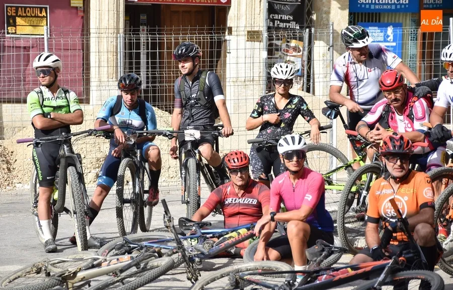 Foto 6 - Pernocta en Ciudad Rodrigo un grupo de 70 ciclistas llegados de Almeida