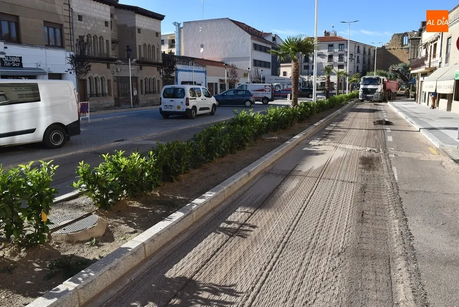 Foto 5 - En marcha el fresado de la Avenida de Espa&ntilde;a como paso previo a su reasfaltado