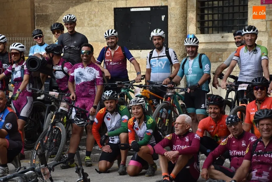 Foto 8 - Pernocta en Ciudad Rodrigo un grupo de 70 ciclistas llegados de Almeida