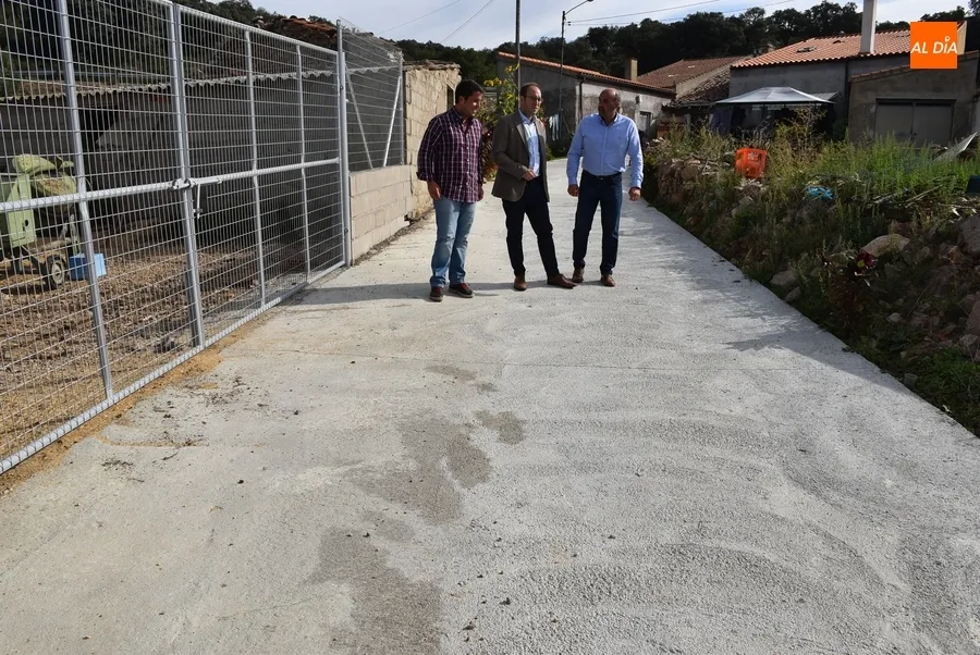 Foto 2 - Arreglada la v&iacute;a en peor estado de Pedrotoro con una inversi&oacute;n de 8.500&euro;