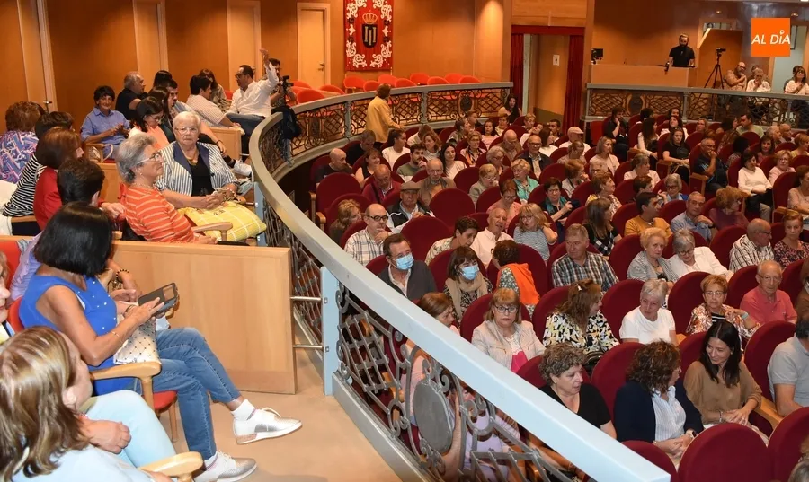 Foto 4 - El Teatro Nuevo roza el lleno gracias al Taller de Teatro Intergeneracional