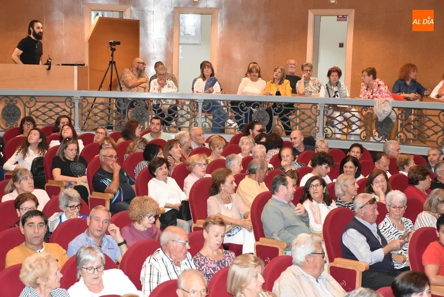Foto 6 - El Teatro Nuevo roza el lleno gracias al Taller de Teatro Intergeneracional