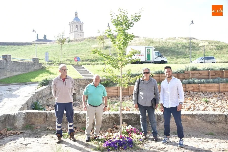 Foto 2 - El Ca&ntilde;o El Moro renueva su imagen de la mano de los alumnos de las AFEs verdes