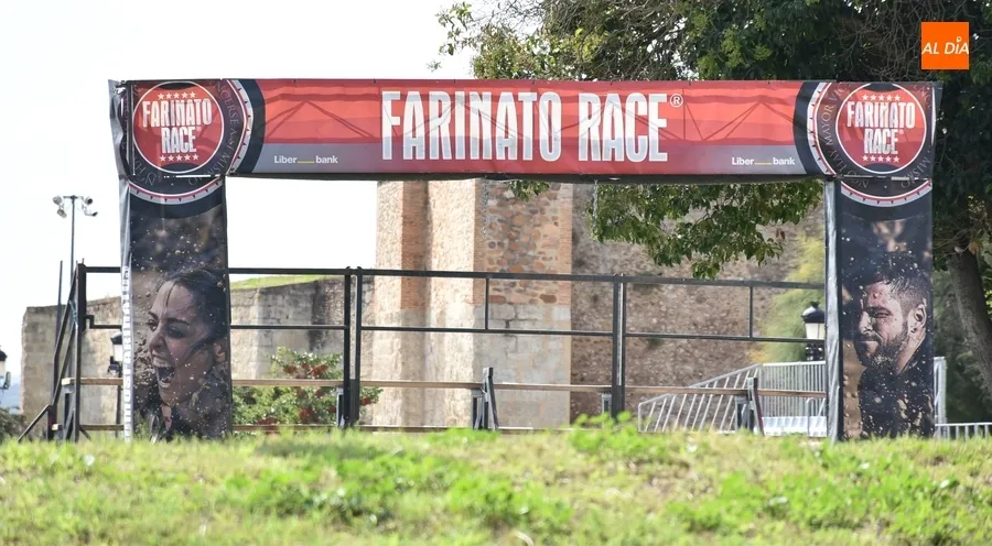 Foto 2 - En marcha el despliegue de obst&aacute;culos por Ciudad Rodrigo para la Farinato Race