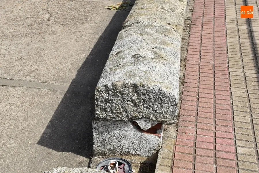 Foto 8 - Reclaman una puesta a punto del puente (y sus aleda&ntilde;os) que conduce a Santa Marina