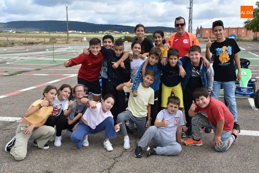 Foto 3 - Alumnos de San Francisco y Misioneras-Santa Teresa completan las sesiones con los karts