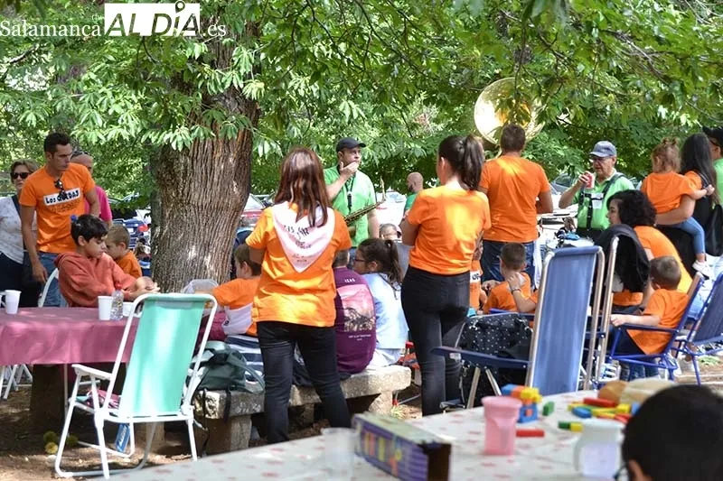 Foto 9 - Rotundo &eacute;xito de la paella solidaria en B&eacute;jar