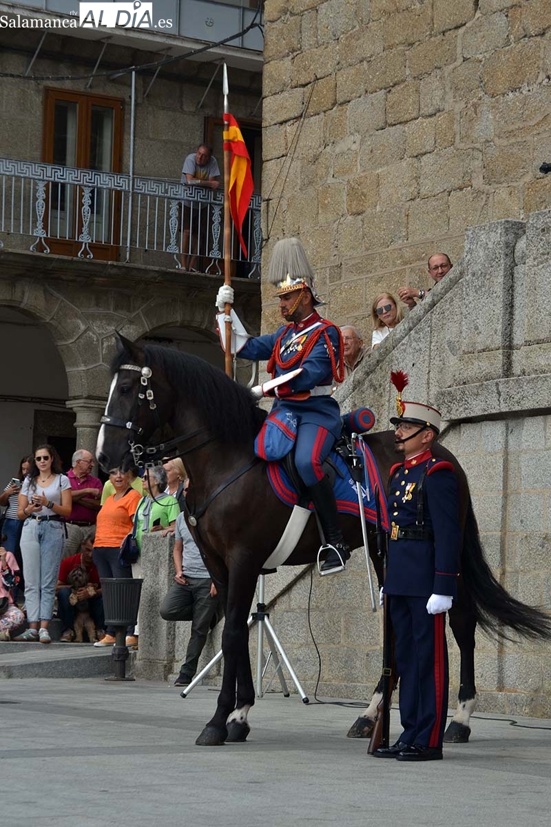 Foto 2 - Espectacular exhibición de la Guardia Real en Béjar