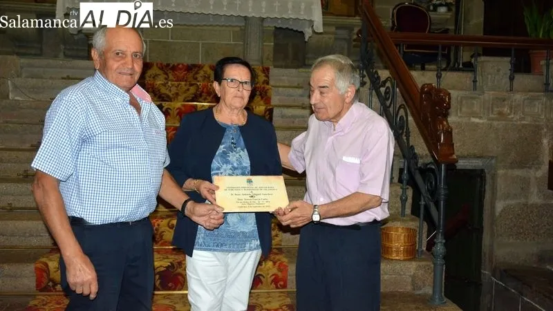 Foto 8 - Homenaje por sus Bodas de Oro a 40 matrimonios de la comarca de Vitigudino