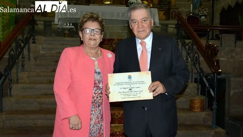 Foto 6 - Homenaje por sus Bodas de Oro a 40 matrimonios de la comarca de Vitigudino