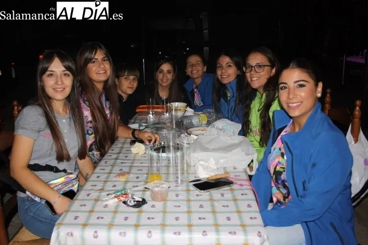 La Plaza Mayor de Villoria acogía la tradicional merienda de la vaca