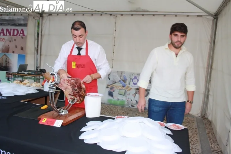 La tarde en la I Feria Agroalimentaria de Peñaranda contaba con actividades y gran asistencia de público