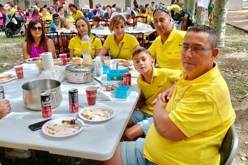 Villoria celebraba una multitudinaria paellada