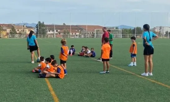 Foto 3 - El equipo m&aacute;s peque&ntilde;o del Ciudad Rodrigo CF arranca los entrenamientos