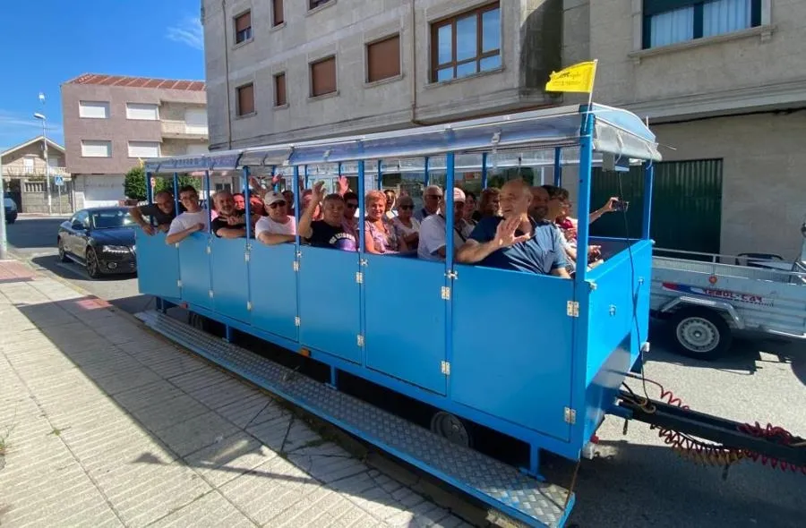 Foto 7 - Un total de 55 personas descubren los rincones m&aacute;s bellos de Galicia de la mano del Barrio Nuevo