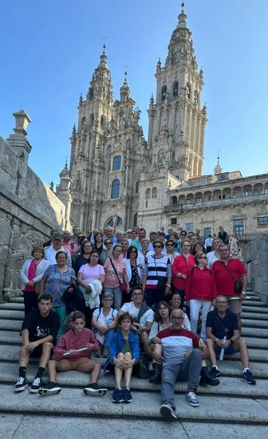 Foto 6 - Un total de 55 personas descubren los rincones m&aacute;s bellos de Galicia de la mano del Barrio Nuevo