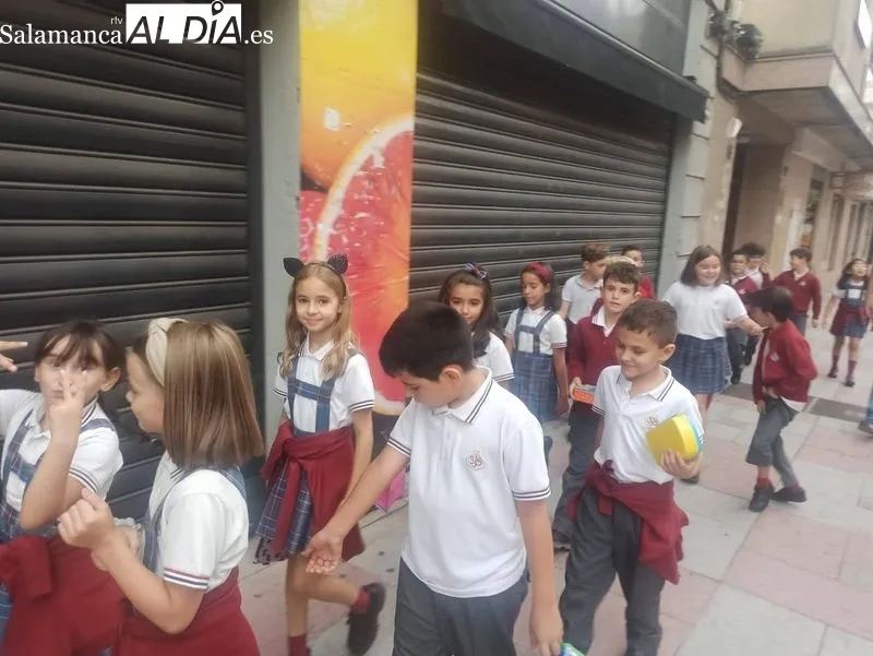 Foto 11 - Los ni&ntilde;os del colegio San Juan Bosco asisten al concierto de la Banda Sinf&oacute;nica de la Polic&iacute;a Nacional